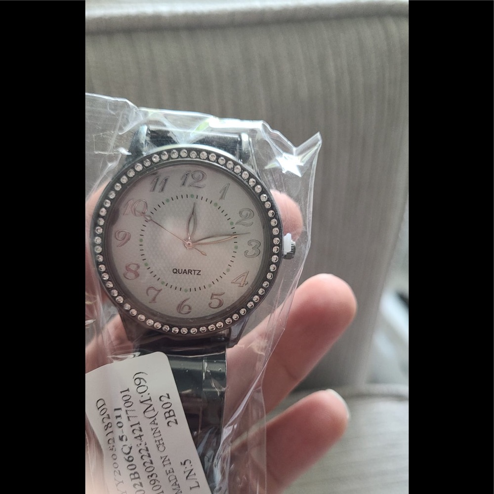 Woman lover watch Luxury Watches Quartz Watch - Picture 2 of 3